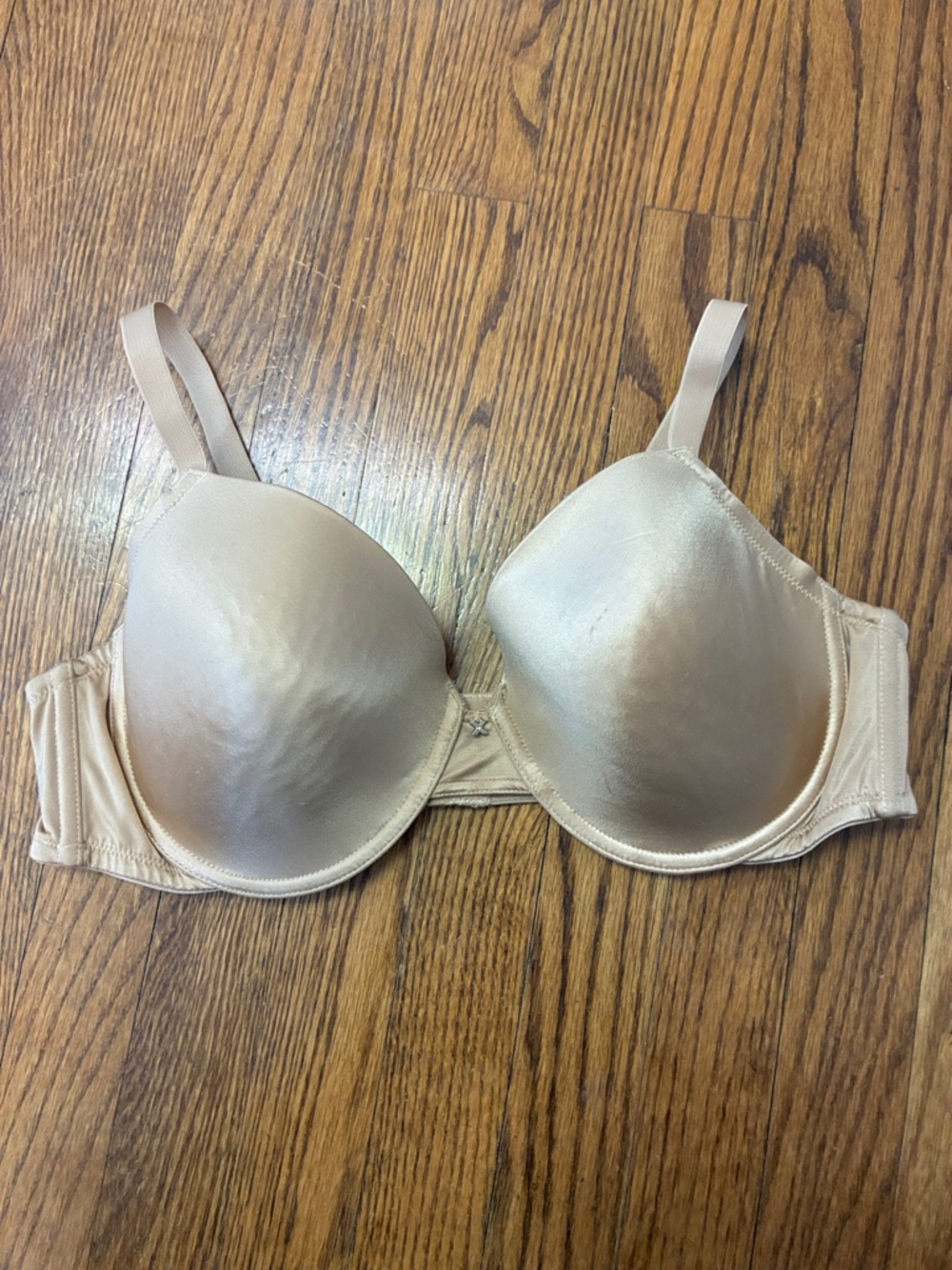 Frederick’s of Hollywood bra size 40C